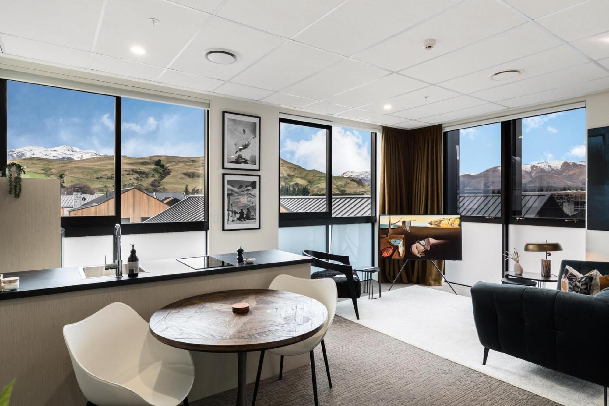 12Th Avenue Suites كوينستاون المظهر الخارجي الصورة