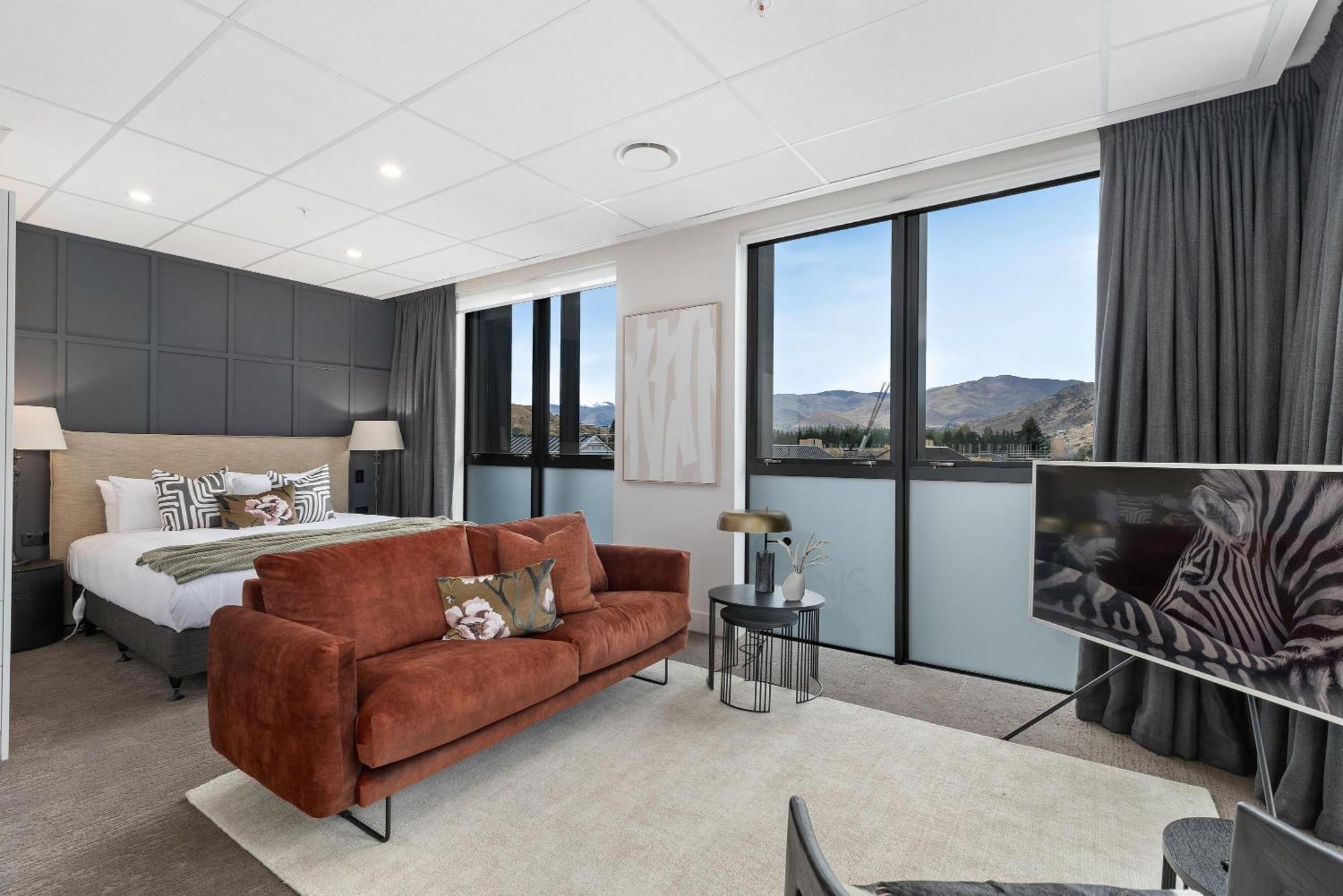 12Th Avenue Suites كوينستاون المظهر الخارجي الصورة